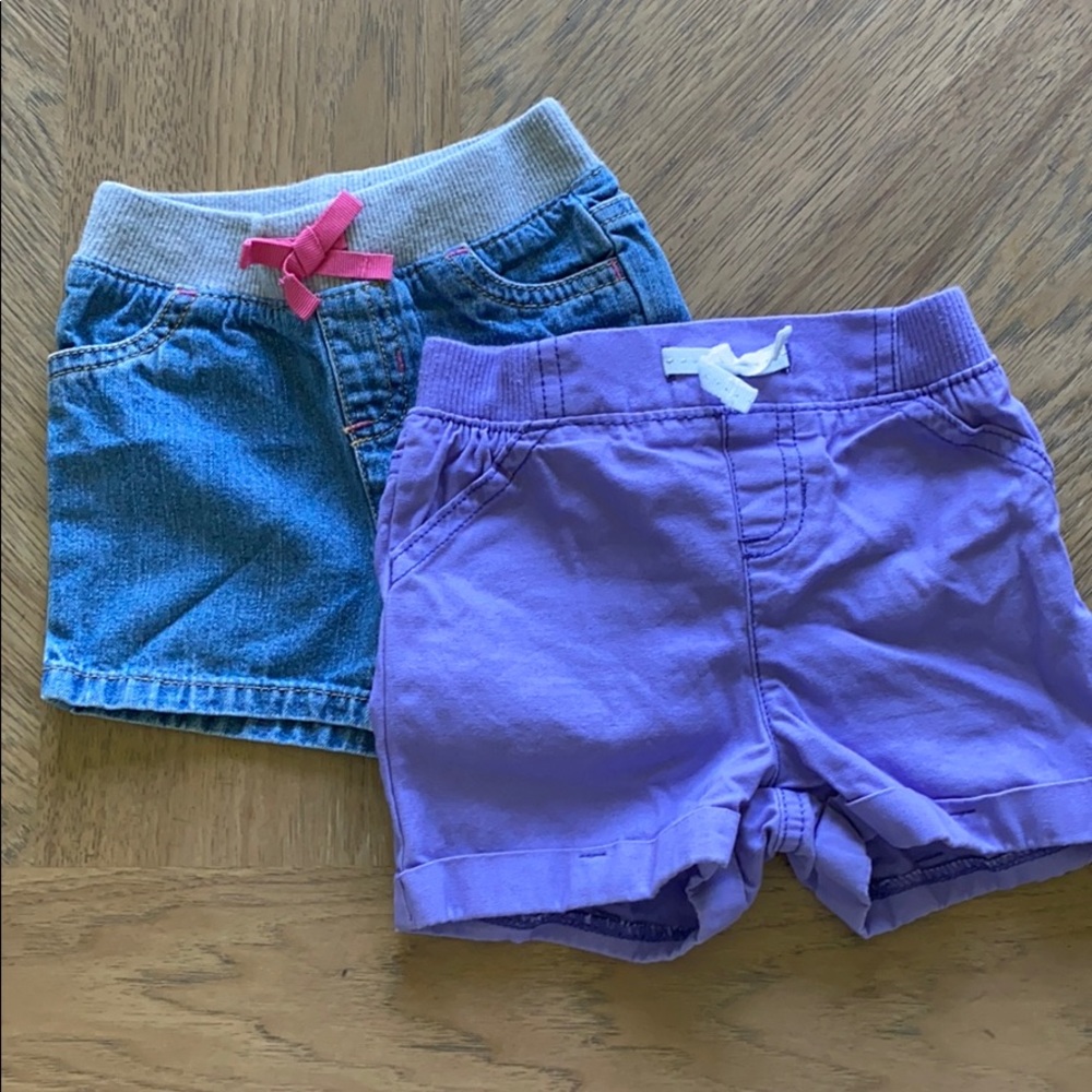 Two pairs of shorts (size 18m)